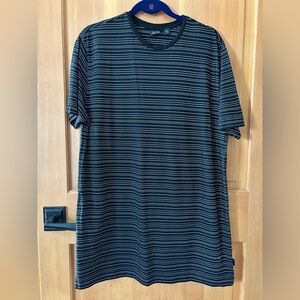 BOSS Hugo Boss Men’s 100% Cotton Black/White striped shirt. XL